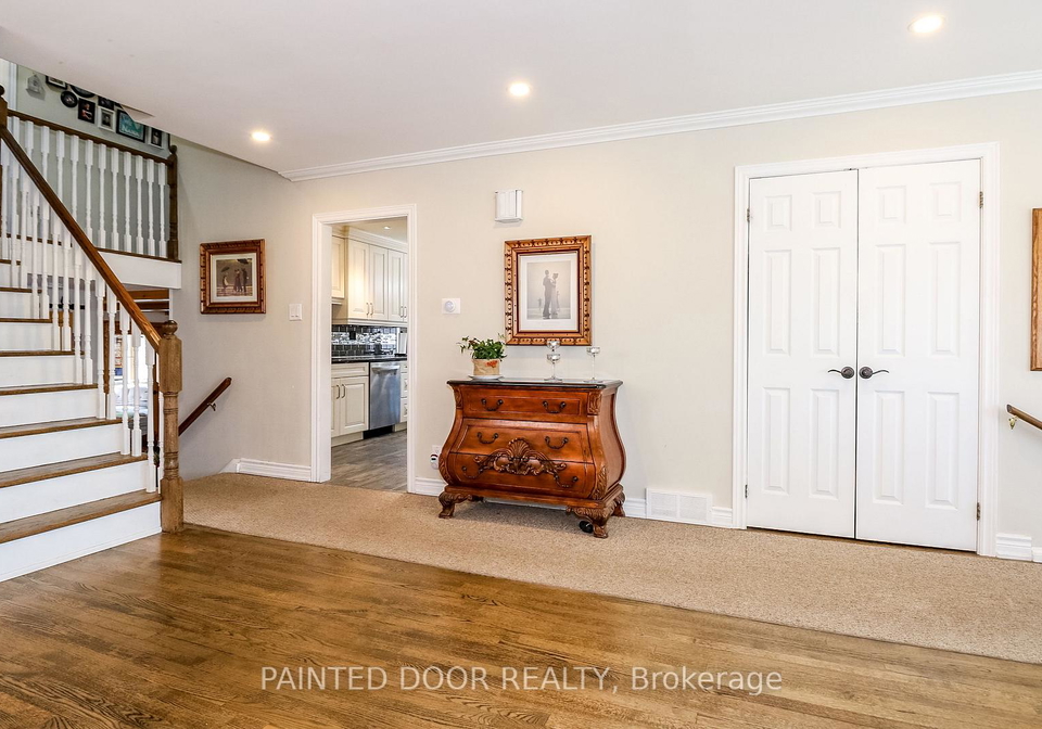 6-fitzroy-terrace-barrie-ontario-s12413008