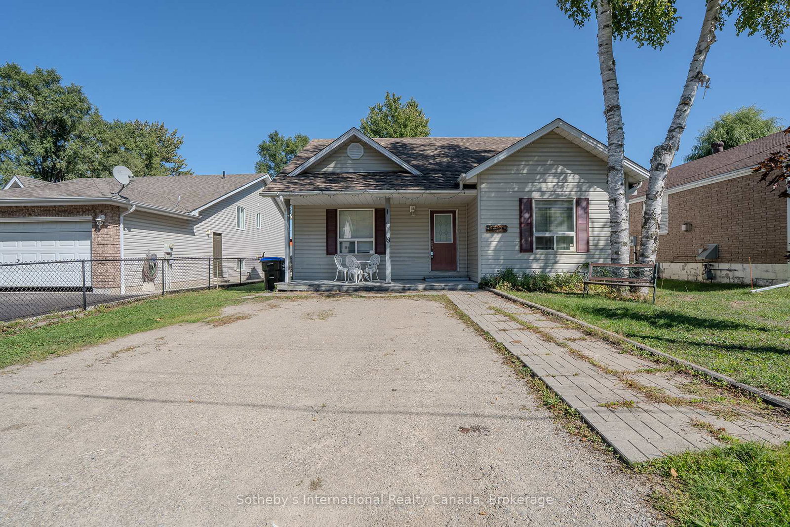 19-47th-street-s-wasaga-beach-ontario-s12414341