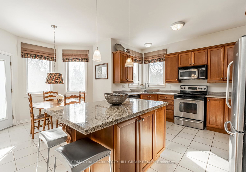 32-basswood-circle-oro-medonte-ontario-s12414703
