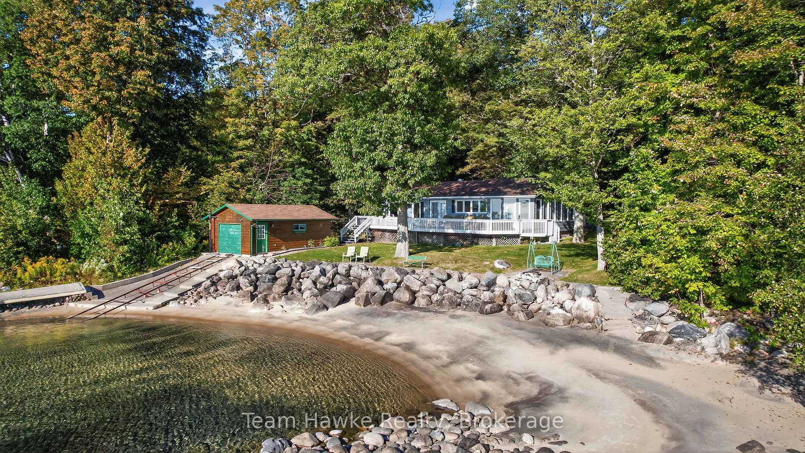 2082-beaches-road-n-tiny-ontario-s12414777