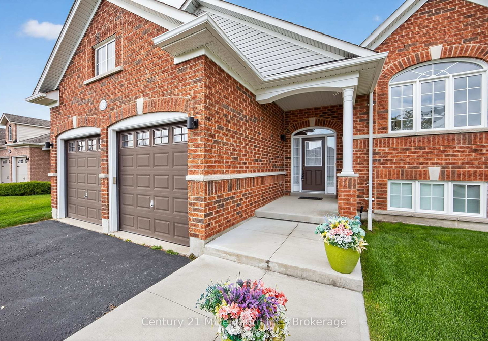 45-red-pine-crescent-wasaga-beach-ontario-s12416237