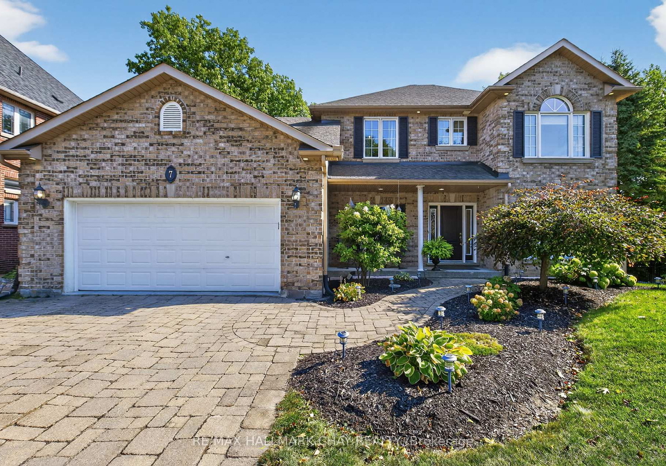 7-porcupine-circle-barrie-ontario-s12418291