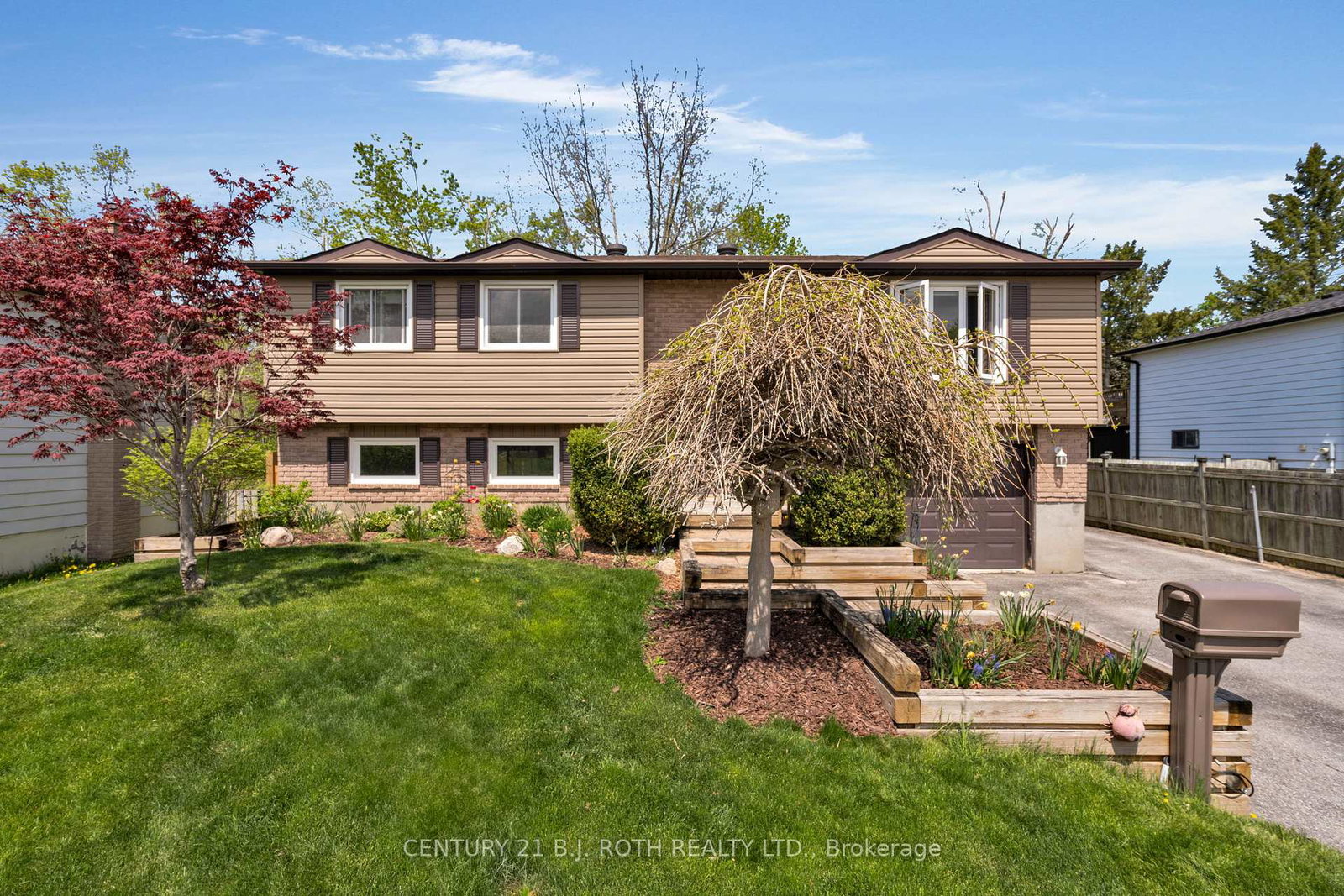 20-chippawa-court-barrie-ontario-s12419327