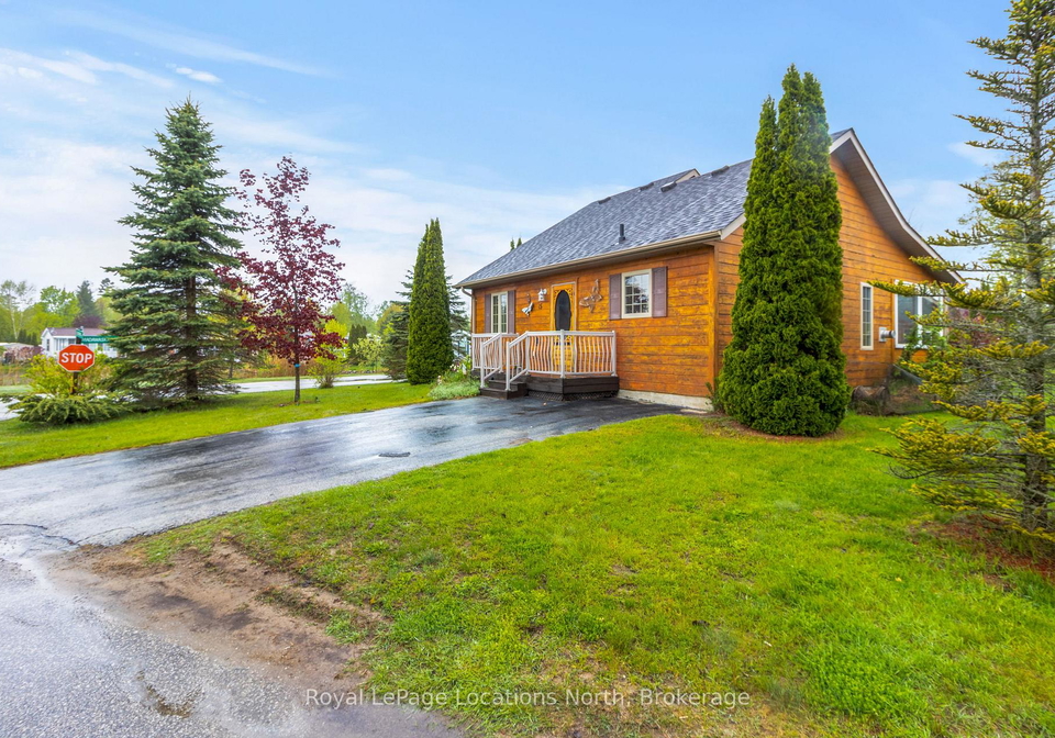 15-madawaska-trail-wasaga-beach-ontario-s12421041