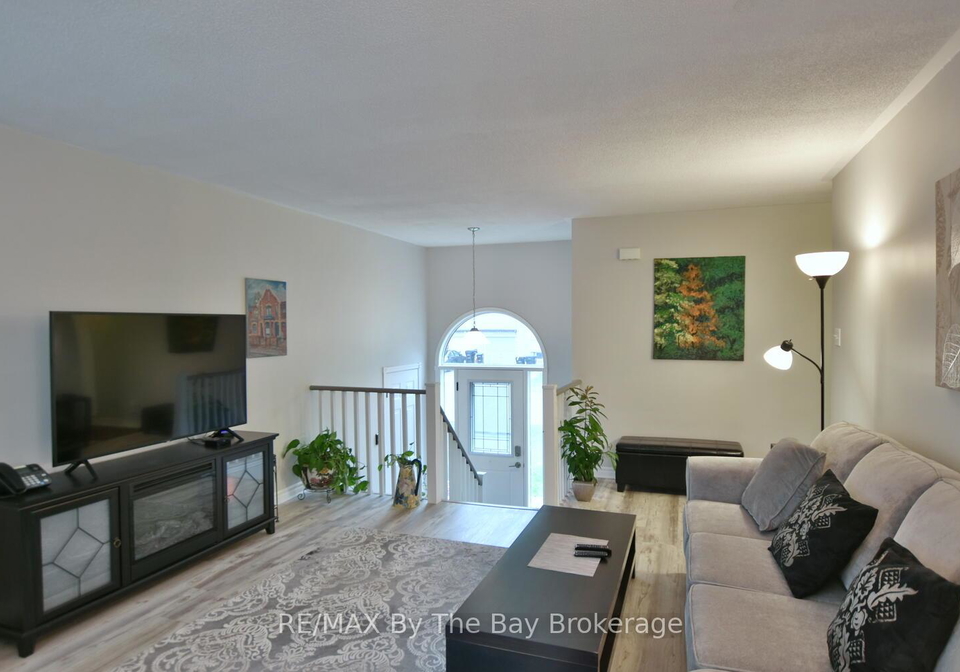 34-harbour-crescent-wasaga-beach-ontario-s12421857