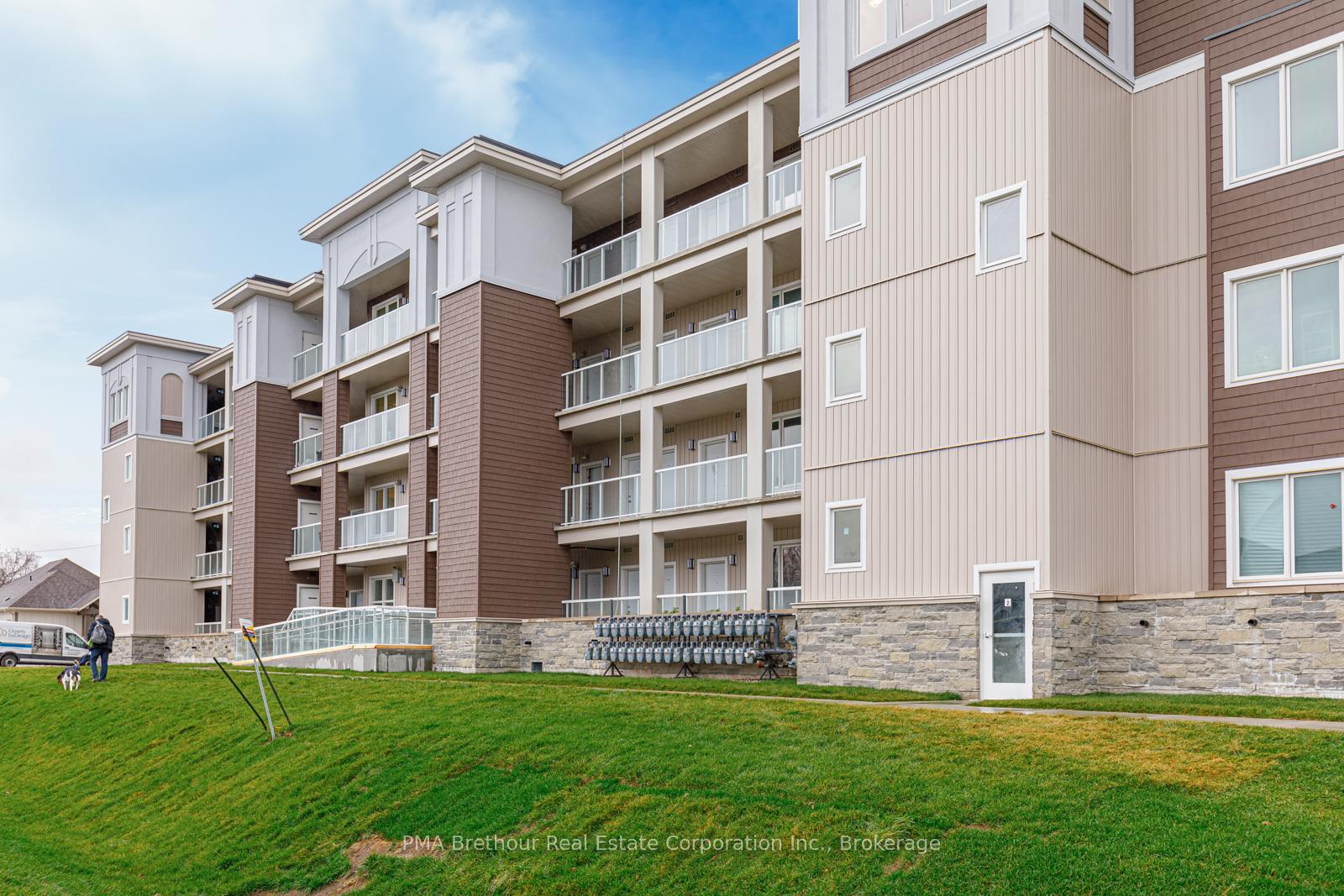 5-spooner-crescent-collingwood-ontario-s12423301
