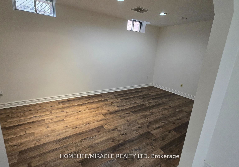 26-brushwood-crescent-barrie-ontario-s12423696