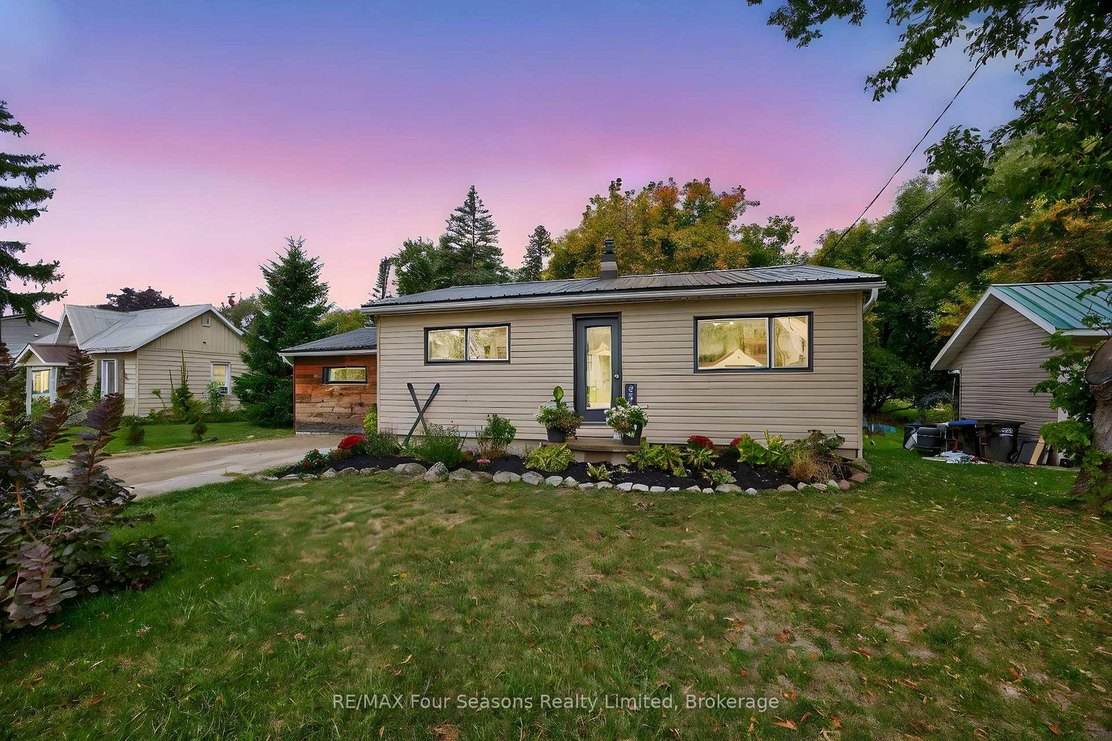 210-brock-street-clearview-ontario-s12423901