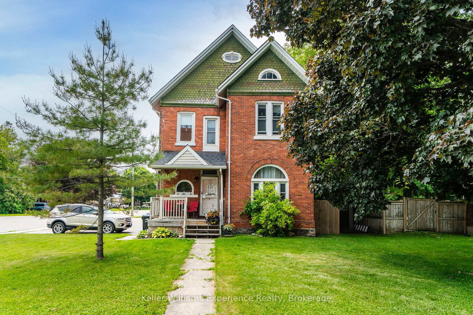 20-yonge-street-s-springwater-ontario-s12426099