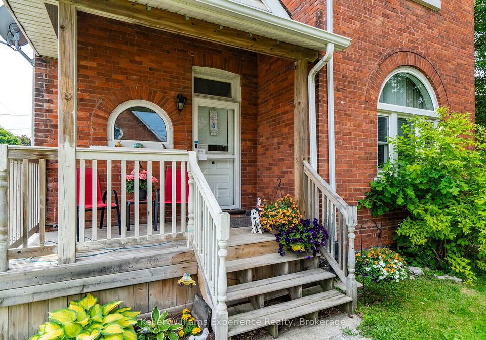 20-yonge-street-s-springwater-ontario-s12426099
