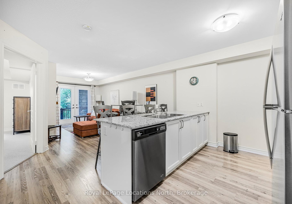 4-anchorage-crescent-collingwood-ontario-s12426743