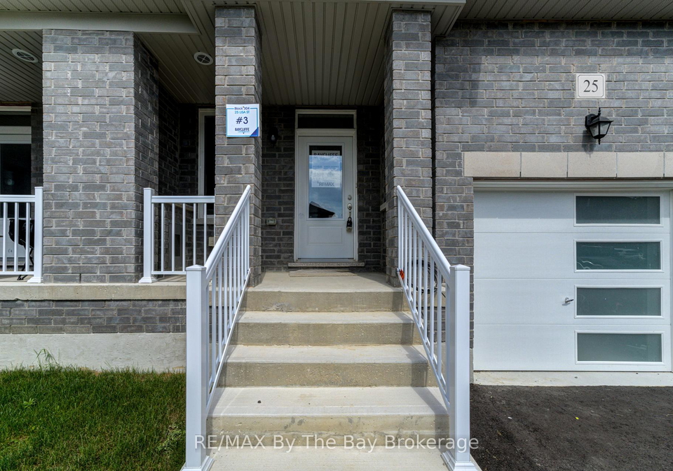 25-lisa-street-wasaga-beach-ontario-s12427974