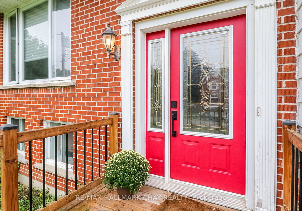 250-superior-street-clearview-ontario-s12429486
