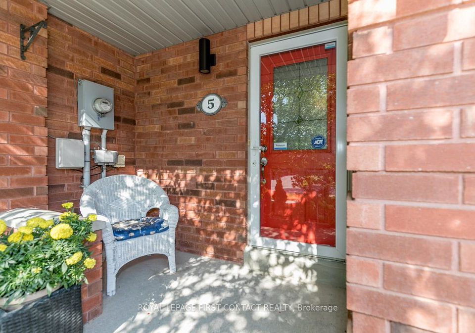 5-kelly-place-barrie-ontario-s12431438