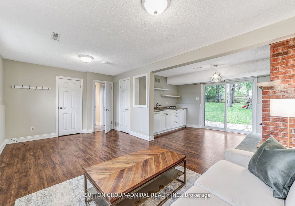 14-chippawa-bsmt-court-barrie-ontario-s12433060
