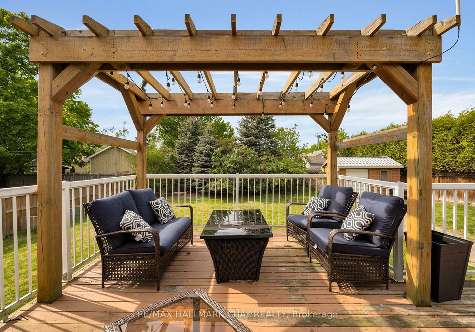 24-mckenzie-street-tiny-ontario-s12433290