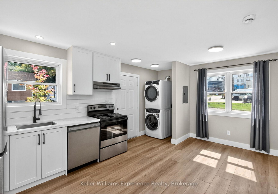 10-levi-simon-trail-penetanguishene-ontario-s12434151