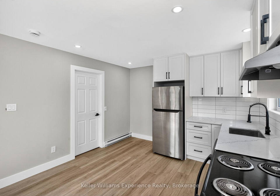 10-levi-simon-trail-penetanguishene-ontario-s12434151