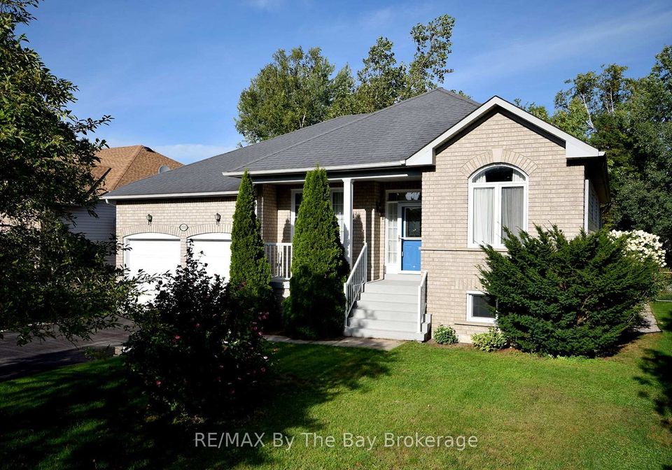150-silver-birch-avenue-wasaga-beach-ontario-s12436054