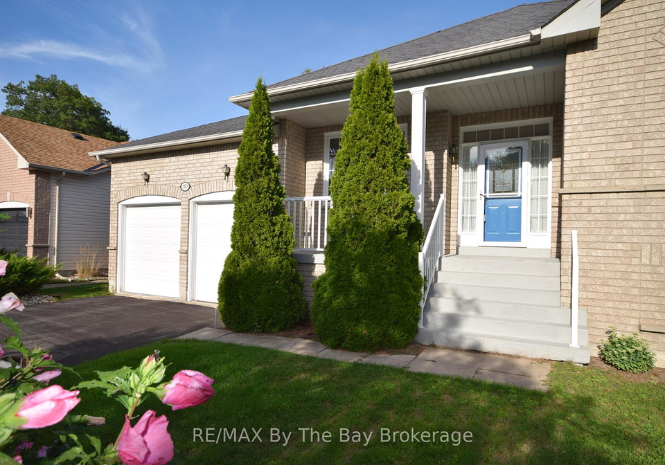 150-silver-birch-avenue-wasaga-beach-ontario-s12436054