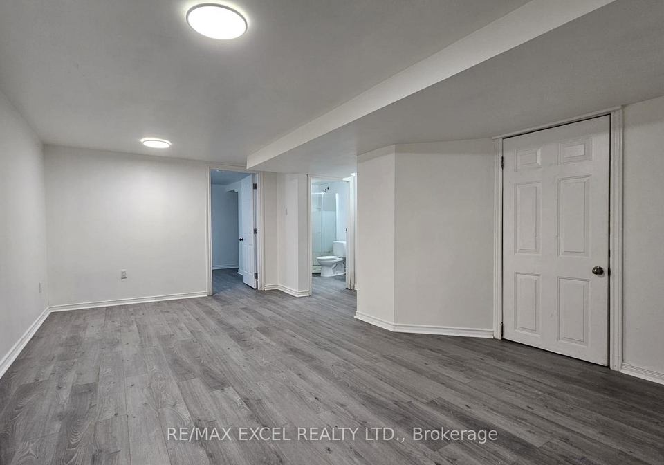 24-sylvia-street-barrie-ontario-s12440589