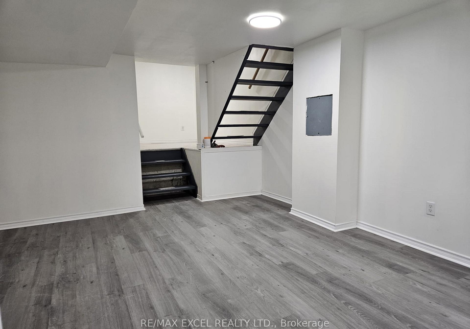 24-sylvia-street-barrie-ontario-s12440589