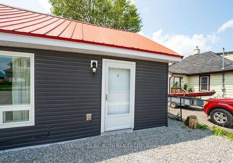 303-moffat-street-orillia-ontario-s12440692