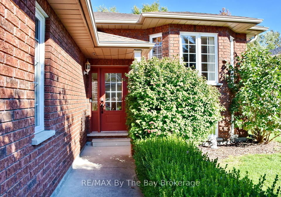 60-caribou-trail-wasaga-beach-ontario-s12442297