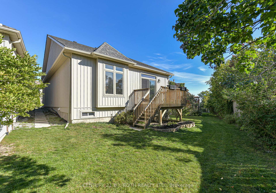28-canterbury-circle-orillia-ontario-s12442581