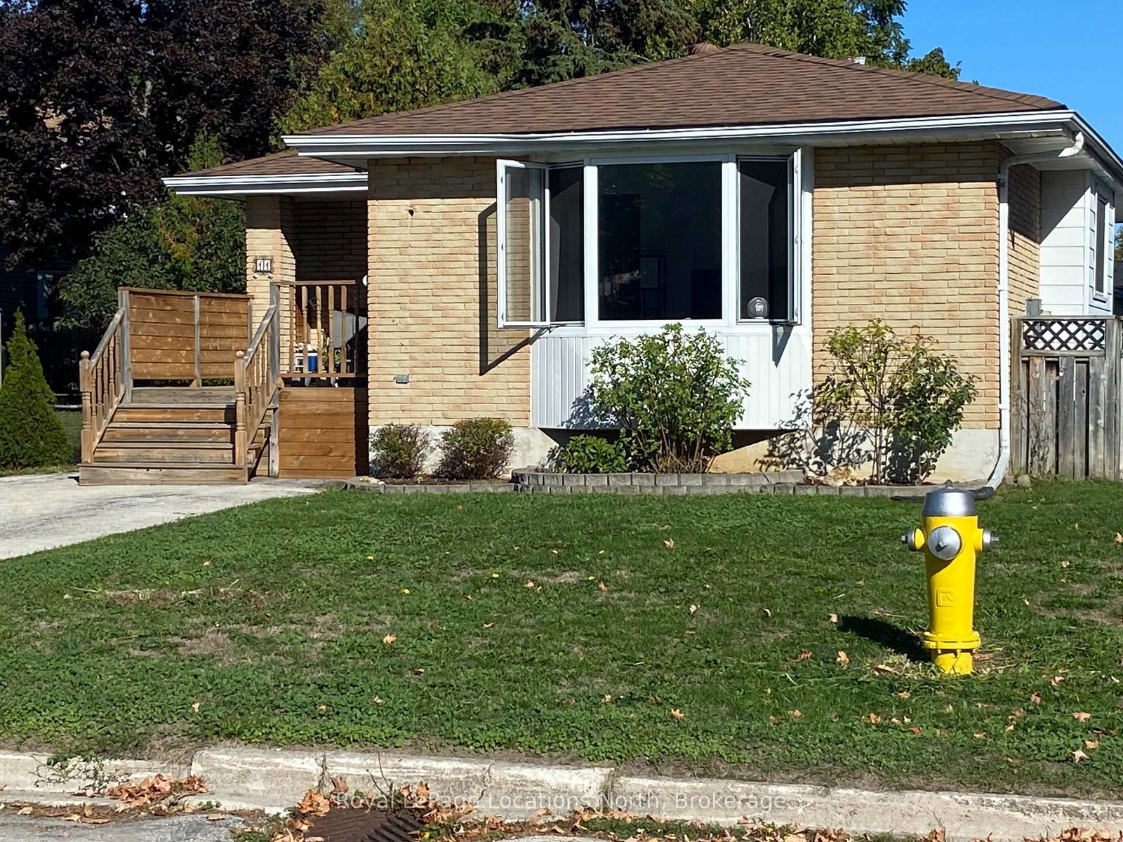 11-watts-crescent-collingwood-ontario-s12443963