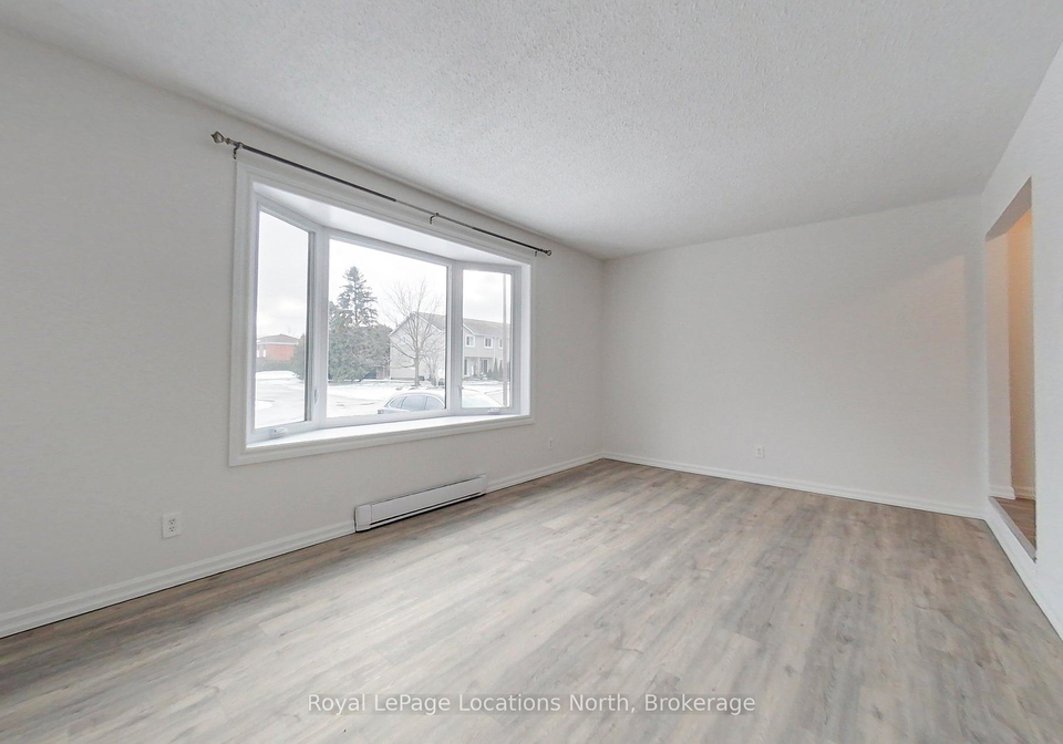 11-watts-crescent-collingwood-ontario-s12443963