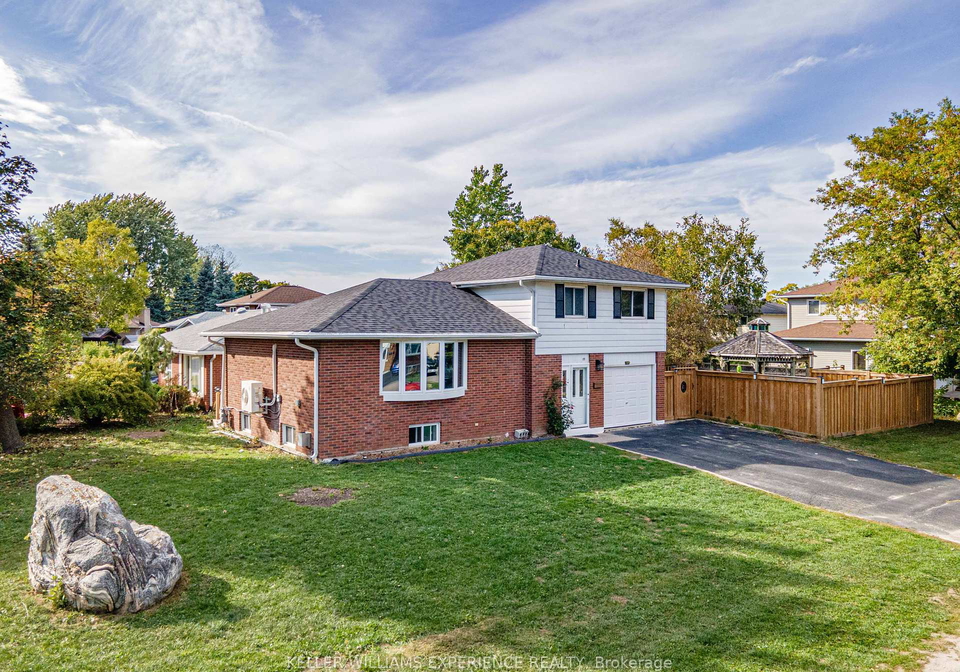 28-gibbard-crescent-collingwood-ontario-s12444109