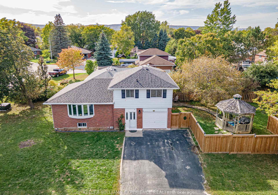 28-gibbard-crescent-collingwood-ontario-s12444109