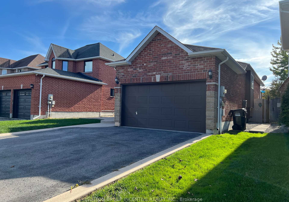 49-felt-crescent-barrie-ontario-s12446169