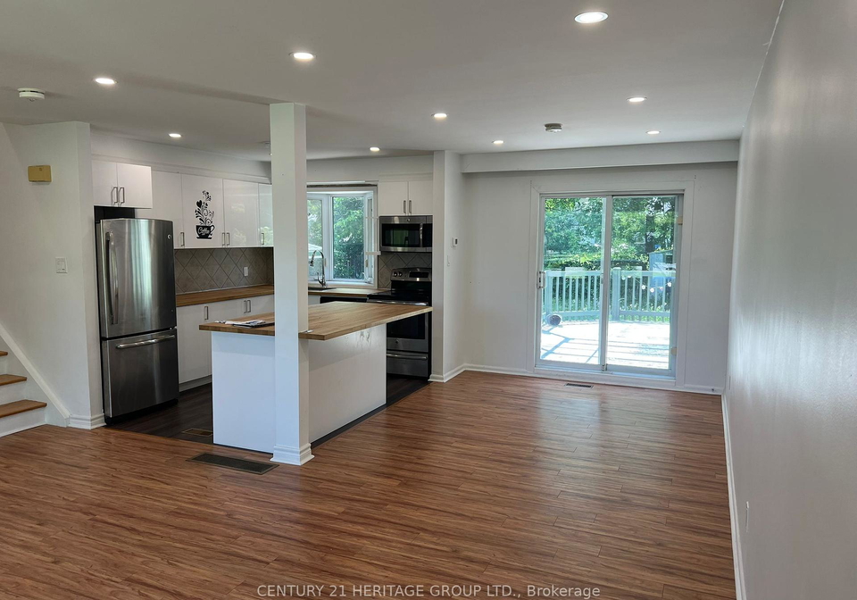 51-steel-street-s-barrie-ontario-s12446806