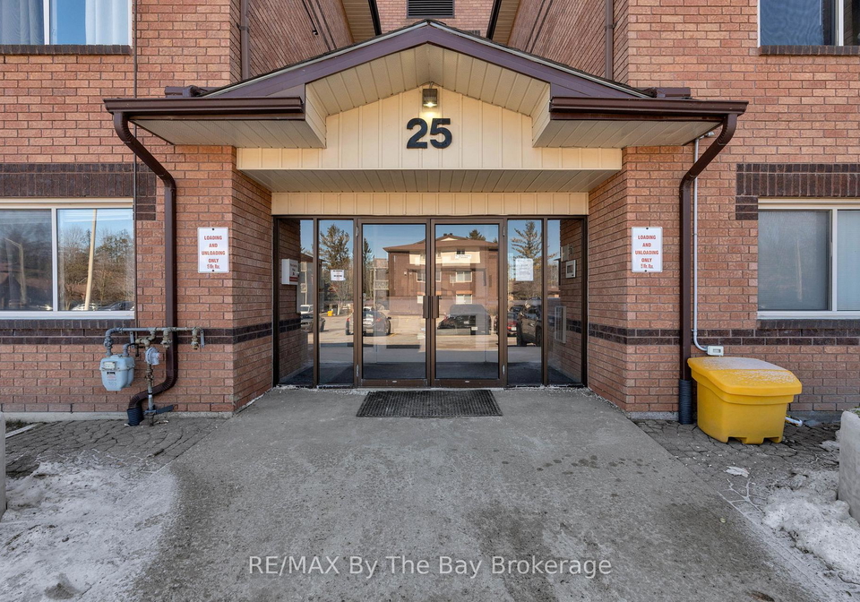 25-meadow-lane-barrie-ontario-s12448820
