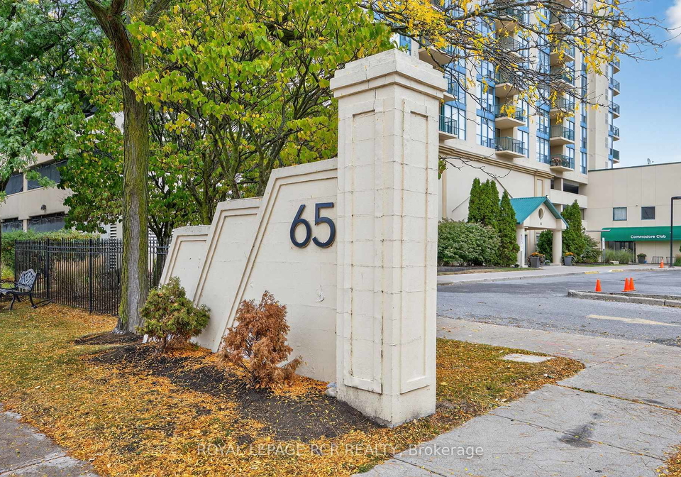 65-ellen-street-barrie-ontario-s12453346