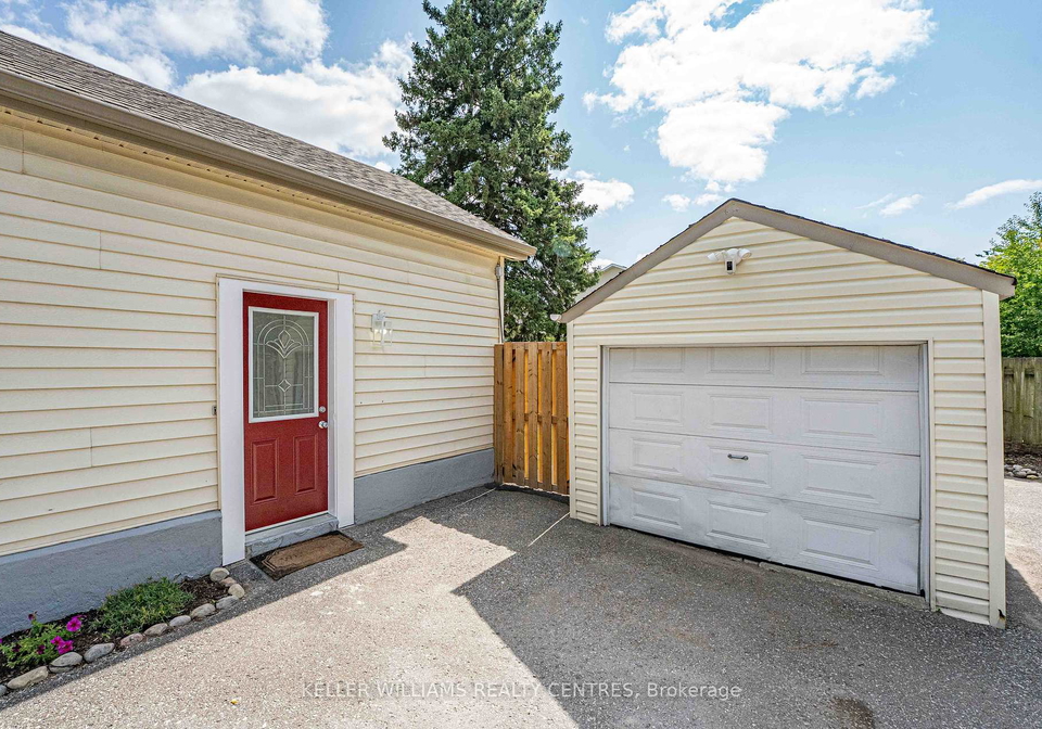 61-victoria-street-barrie-ontario-s12454423