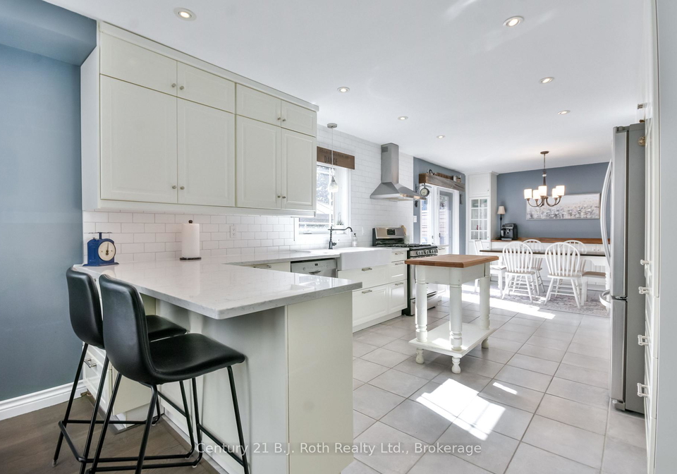 49-sulky-drive-penetanguishene-ontario-s12455338