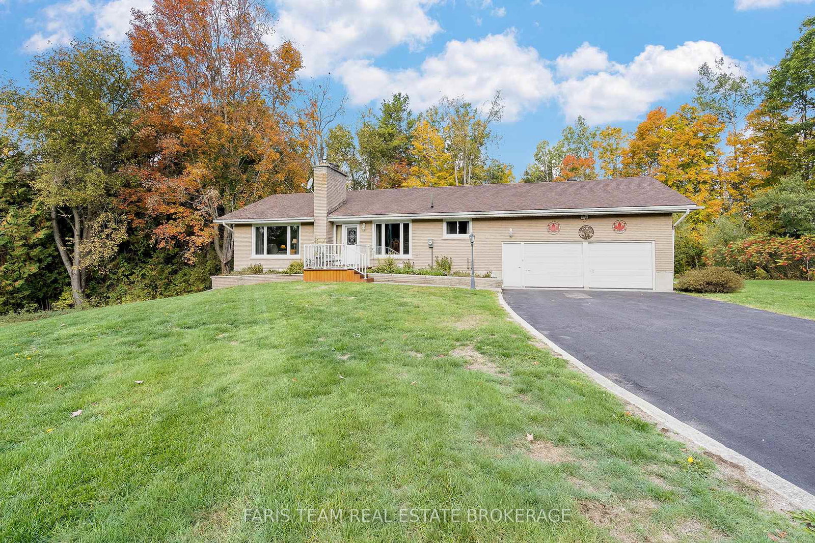 2826-horseshoe-valley-road-w-springwater-ontario-s12455978