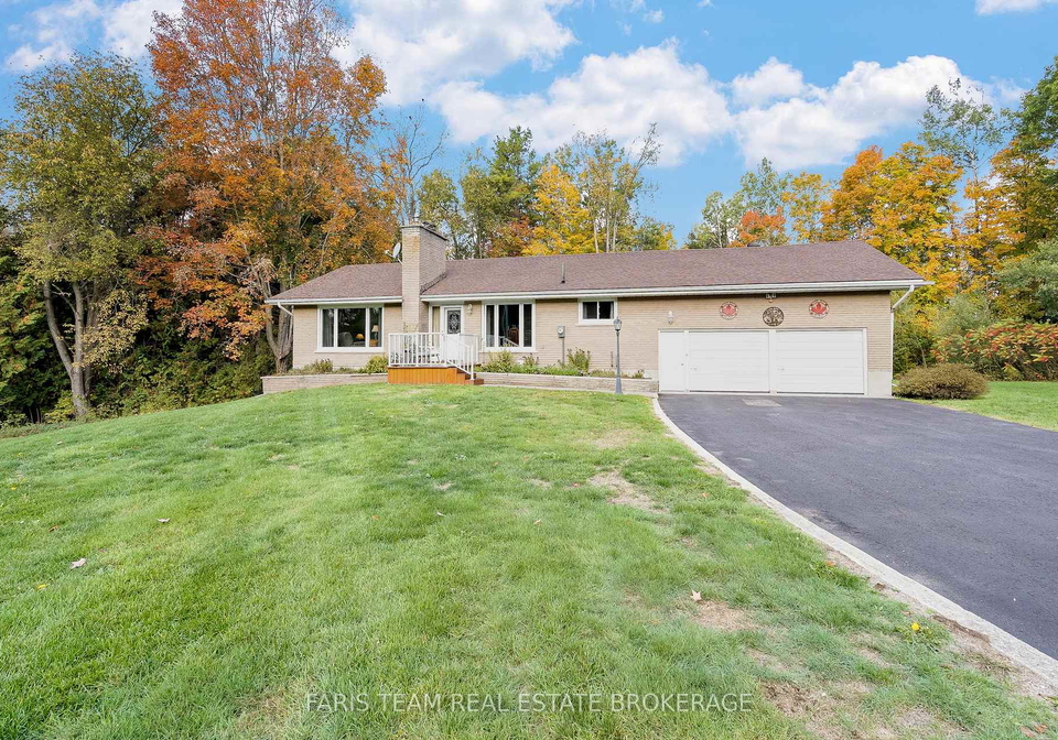 2826-horseshoe-valley-road-w-springwater-ontario-s12455978