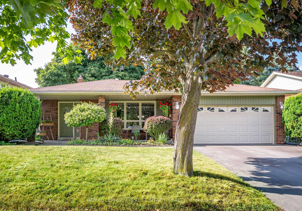 10-grand-place-barrie-ontario-s12459169