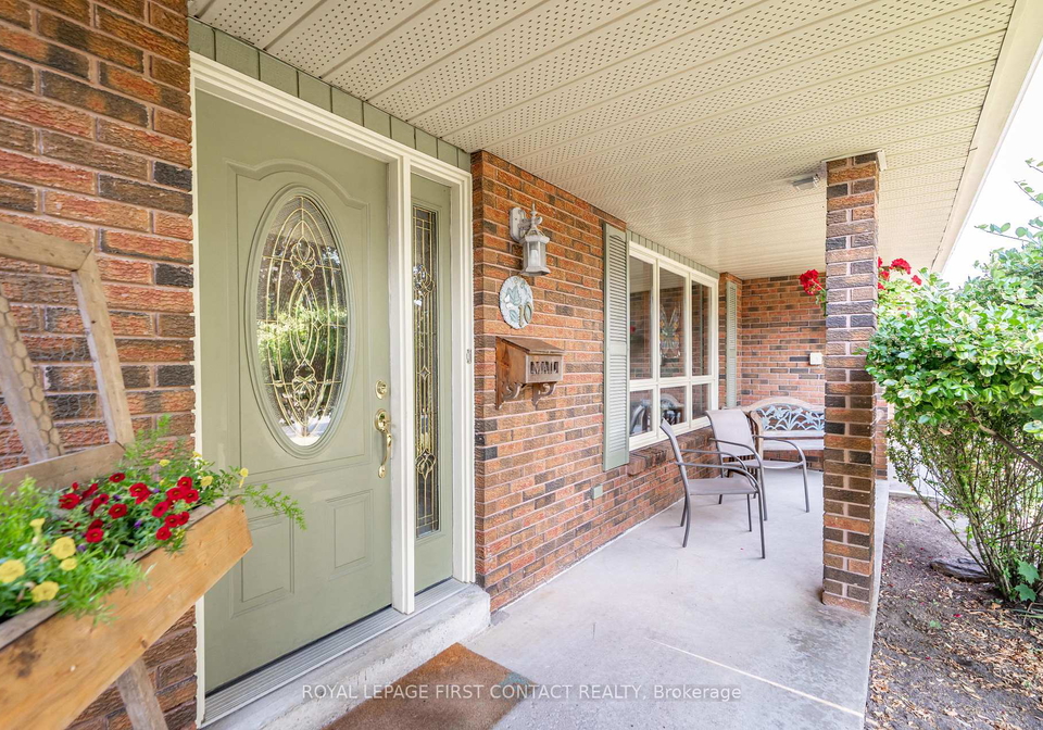 10-grand-place-barrie-ontario-s12459169