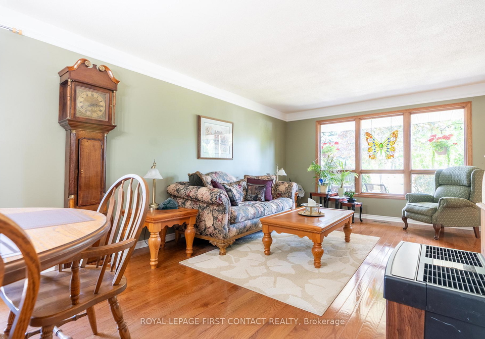 10-grand-place-barrie-ontario-s12459169