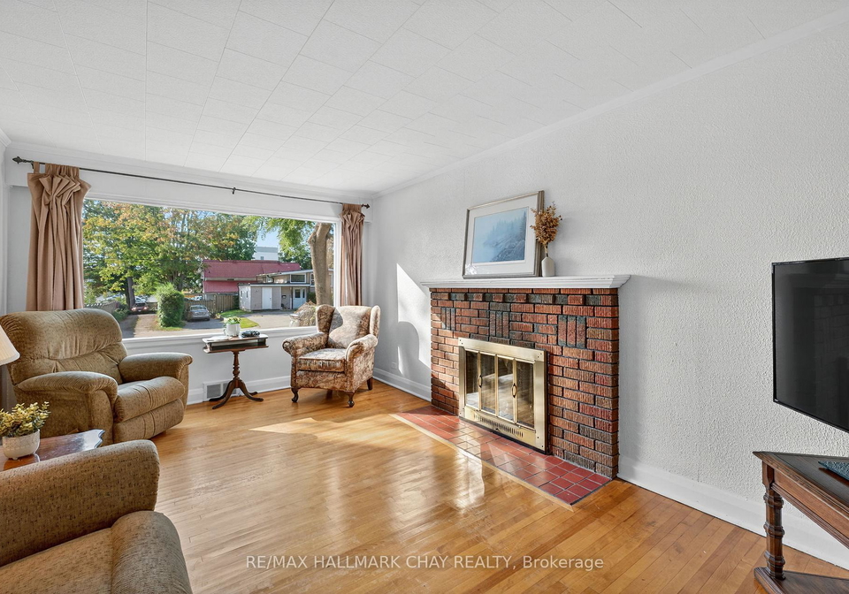 18-north-street-e-orillia-ontario-s12460493