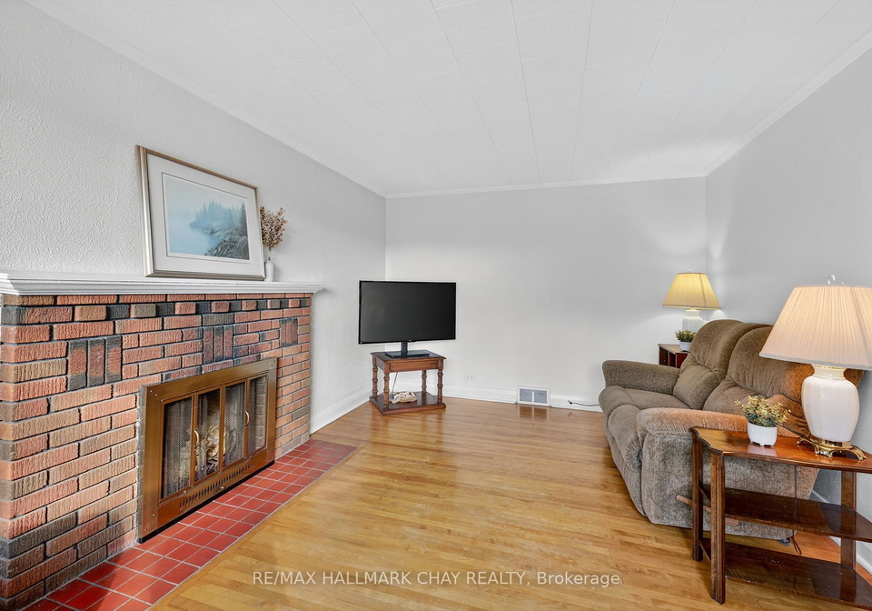 18-north-street-e-orillia-ontario-s12460493