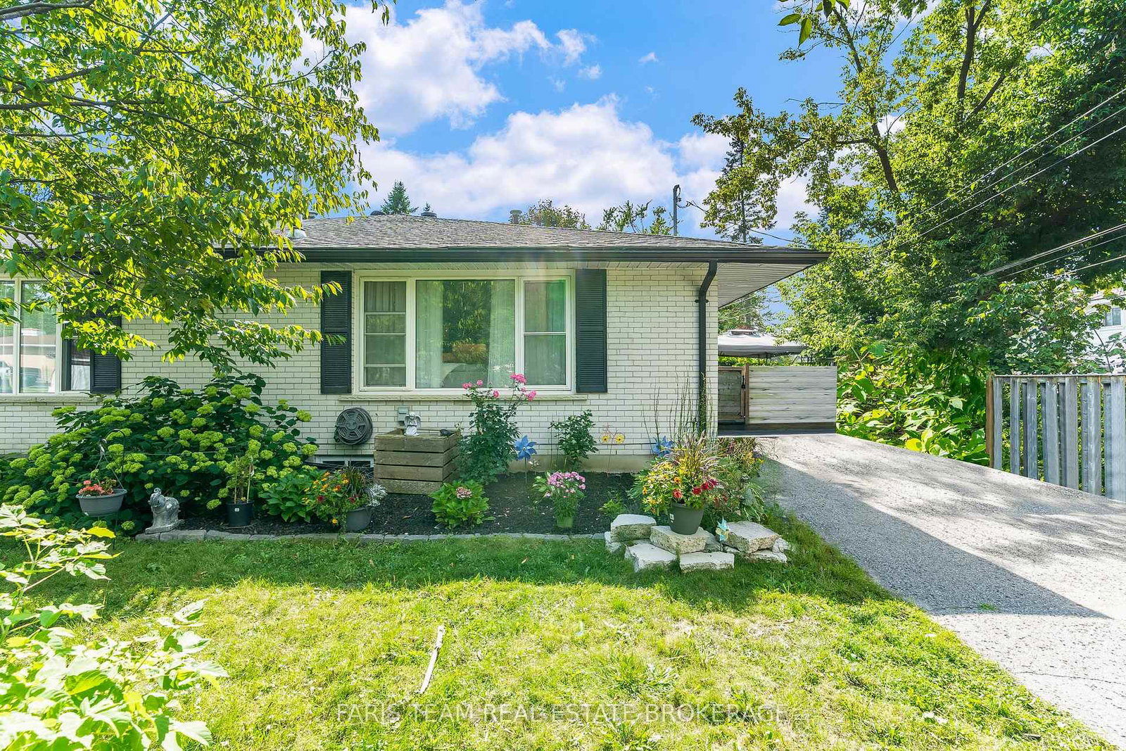 4b-oak-street-barrie-ontario-s12466800