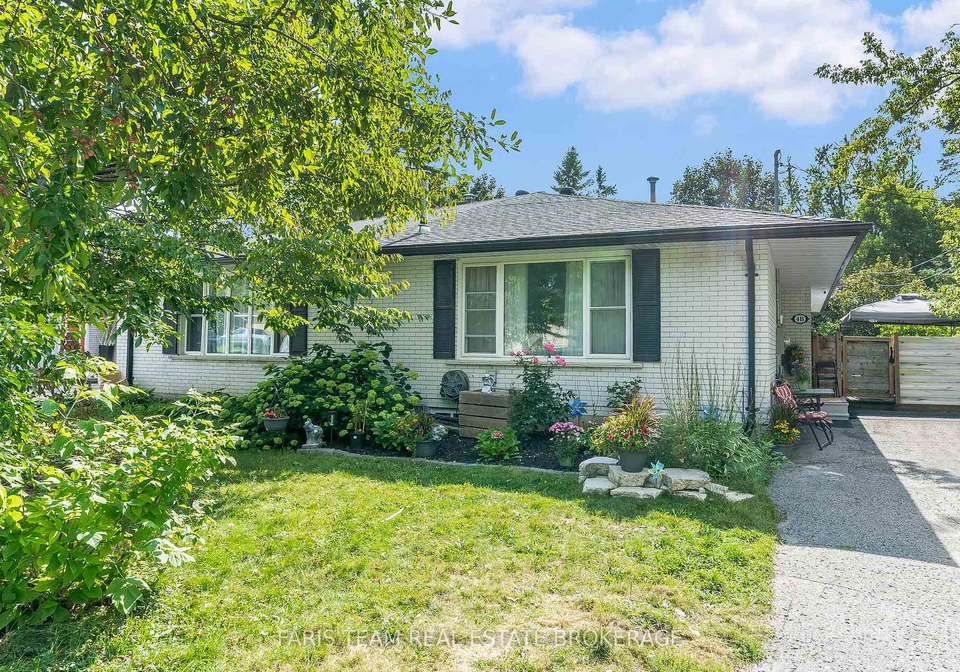4b-oak-street-barrie-ontario-s12466800