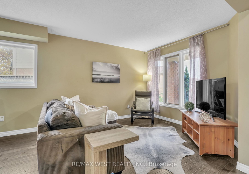 130-pickett-crescent-barrie-ontario-s12467016