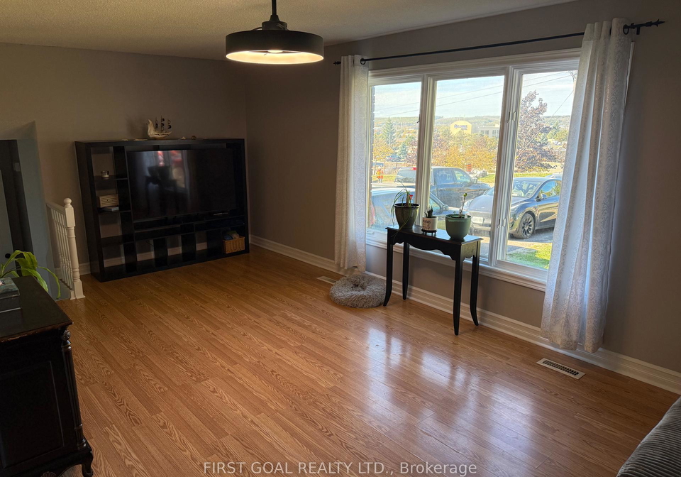 15-little-avenue-barrie-ontario-s12467469